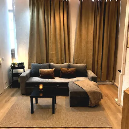 شقة Cozy 1br & Living Near Center *